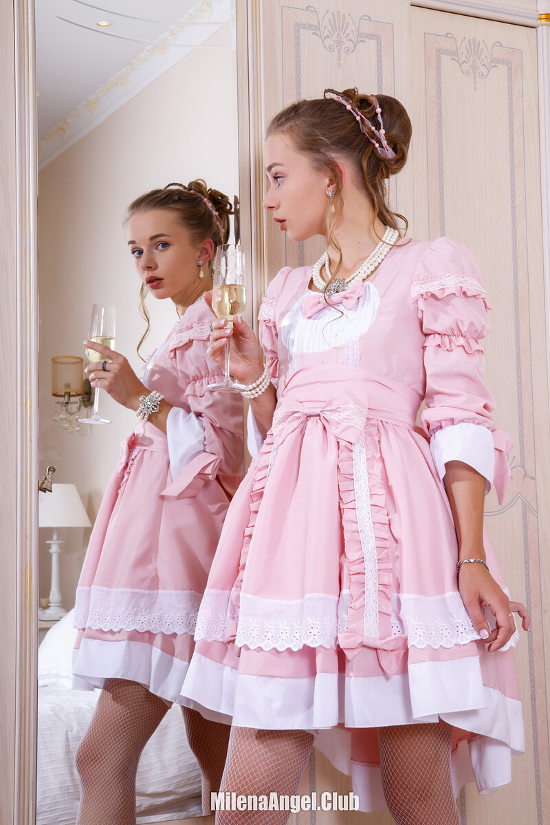 Полечка, 22 года, 6 размер груди